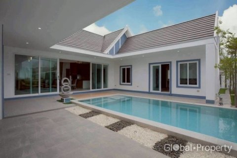 Дом в Паттайе, Таиланд с 5 спальнями  № 124182 - фото 3