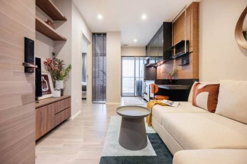 Condo in Bangkok, Thailand, 1 bedroom  № 119755 - photo 3