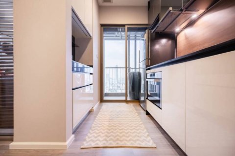 Condo in Bangkok, Thailand, 1 bedroom  № 119755 - photo 7