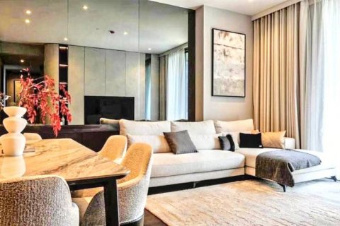 Condo in Bangkok, Thailand, 3 bedrooms  № 119754 - photo 2