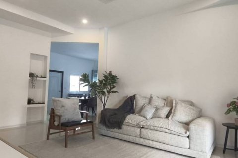 House in Bang Lamung, Thailand 3 bedrooms № 119757 - photo 5