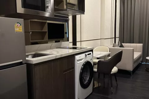 Студия в кондо в Ваттхане, Бангкок, Таиланд № 142647 - фото 6