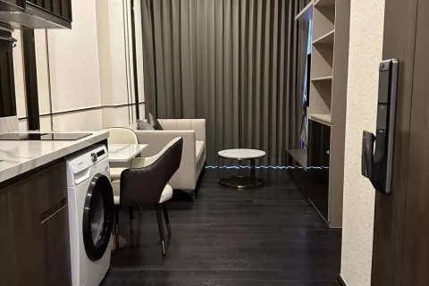 Студия в кондо в Ваттхане, Бангкок, Таиланд № 142647