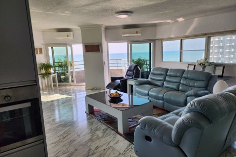 Кондоминиум с 2 спальнями в Паттайе, Таиланд № 133103 - фото 19