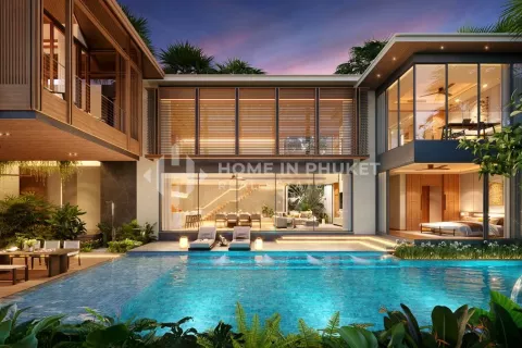 House in Phuket, Thailand 5 bedrooms № 131477 - photo 1