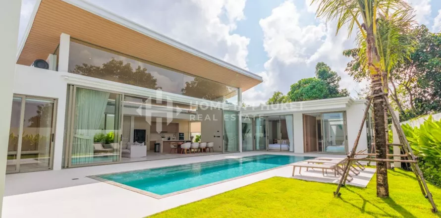 Maison à Phuket, Thaïlande 4 chambres № 131486