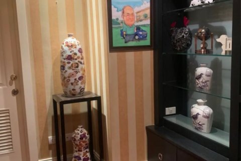 Condo à Pathum Wan, Bangkok, Thaïlande, 3 chambres  № 123624 - photo 9