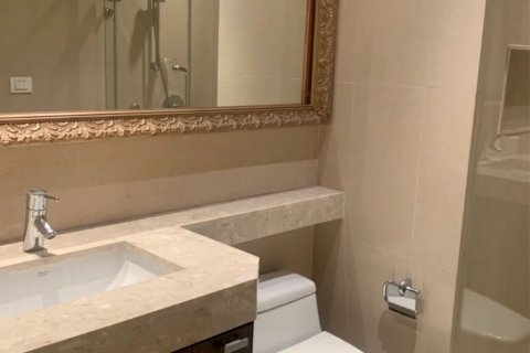 Condo à Pathum Wan, Bangkok, Thaïlande, 3 chambres  № 123624 - photo 3