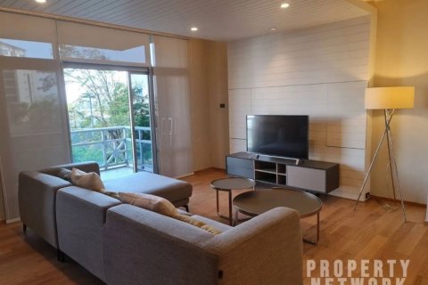 Condo in Pathum Wan, Bangkok, Thailand, 3 bedrooms  № 123626 - photo 1