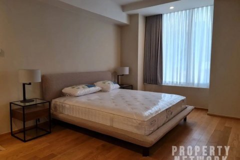 Condo in Pathum Wan, Bangkok, Thailand, 3 bedrooms  № 123626 - photo 3