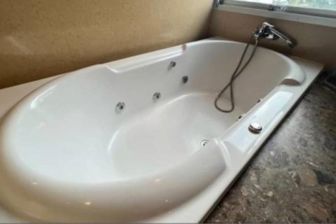 Кондоминиум с 4 спальнями в Патхум Ване, Бангкок, Таиланд № 123622 - фото 3