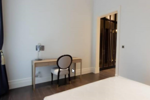 Condo in Pathum Wan, Bangkok, Thailand, 2 bedrooms  № 123628 - photo 7