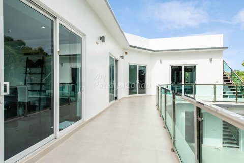 House in Sattahip, Thailand 5 bedrooms № 115757 - photo 25