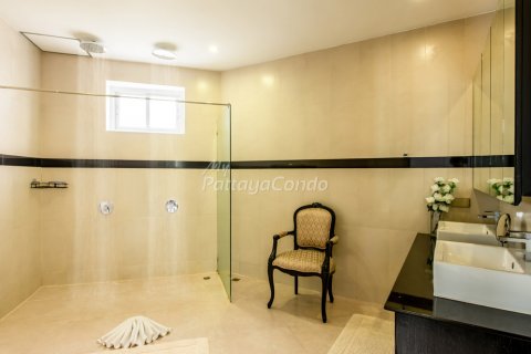 House in Sattahip, Thailand 5 bedrooms № 115757 - photo 15