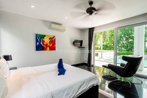 House in Sattahip, Thailand 5 bedrooms № 115757 - photo 20