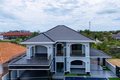 Вилла в Хуа Хине, Таиланд с 4 спальнями  № 132554 - фото 8