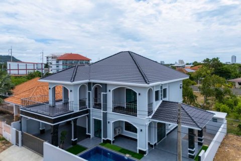 Вилла в Хуа Хине, Таиланд с 4 спальнями  № 132554 - фото 7