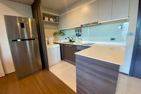 Кондоминиум с 2 спальнями в Бангкоке, Таиланд № 104357 - фото 4