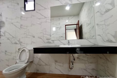 House in Pattaya, Thailand 4 bedrooms № 132321 - photo 23