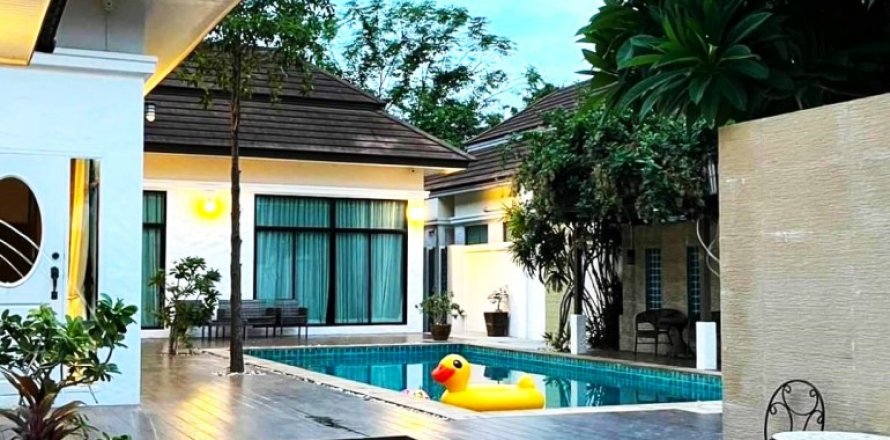 Дом в Паттайе, Таиланд с 7 спальнями  № 132326