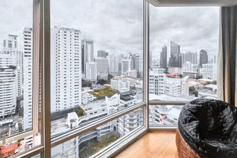 Кондоминиум с 3 спальнями в Бангкоке, Таиланд № 124502 - фото 9