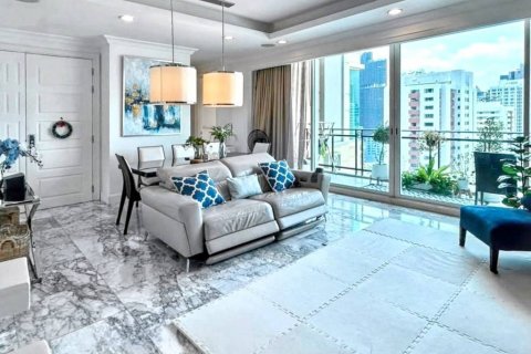 Кондоминиум с 3 спальнями в Бангкоке, Таиланд № 124502 - фото 2