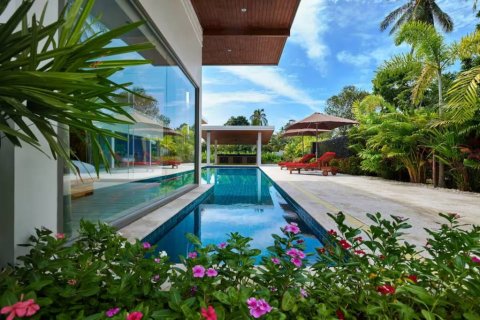 Villa in Ko Samui, Thailand 4 bedrooms № 124500 - photo 3