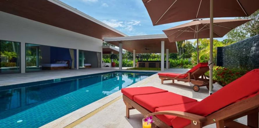 Villa in Ko Samui, Thailand 4 bedrooms № 124500