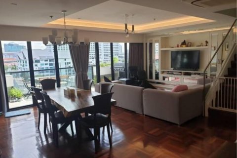 Condo in Watthana, Bangkok, Thailand, 4 bedrooms  № 123638 - photo 6