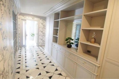 Condo in Watthana, Bangkok, Thailand, 4 bedrooms  № 123638 - photo 23