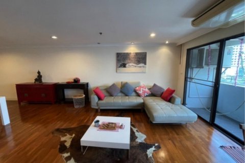 Condo in Khlong Toei, Bangkok, Thailand, 3 bedrooms  № 123639 - photo 7