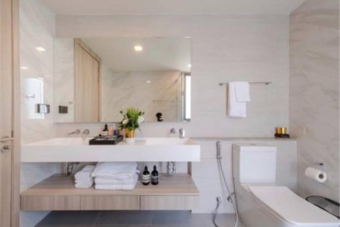 Condo à Watthana, Bangkok, Thaïlande, 2 chambres № 123636 - photo 19