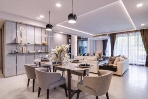 Condo à Watthana, Bangkok, Thaïlande, 2 chambres № 123636 - photo 24