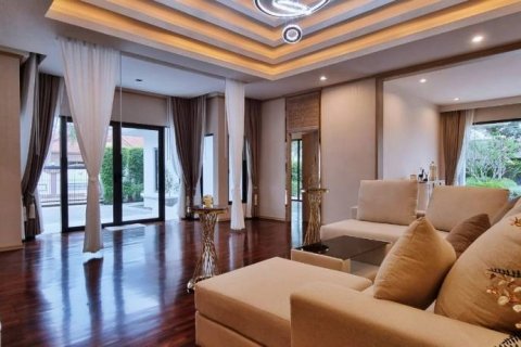 Вилла в Паттайе, Таиланд с 3 спальнями  № 85809 - фото 5