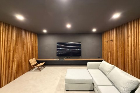 Villa in Phuket, Thailand 5 bedrooms № 70783 - photo 4