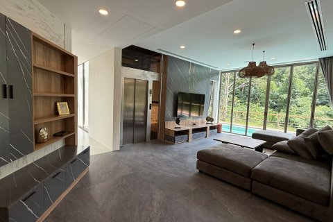 Villa in Phuket, Thailand 5 bedrooms № 70783 - photo 23