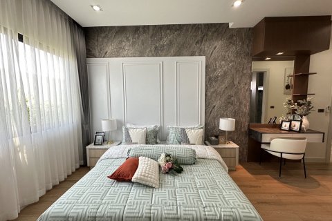 Villa in Pattaya, Thailand 4 Schlafzimmer № 123295 - Foto 14
