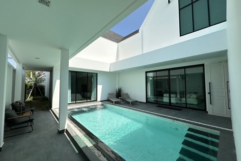 Villa in Pattaya, Thailand 4 Schlafzimmer № 123295 - Foto 2