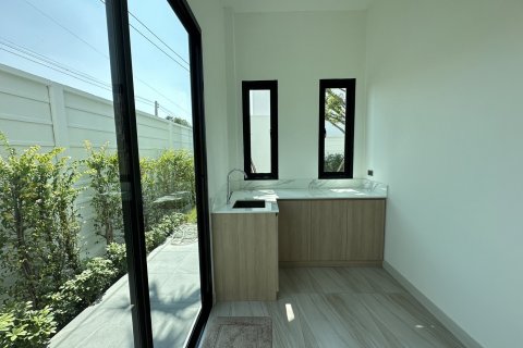 Villa in Pattaya, Thailand 4 bedrooms № 123295 - photo 23