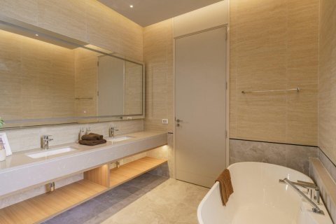 Villa in Pattaya, Thailand 4 bedrooms № 123297 - photo 11