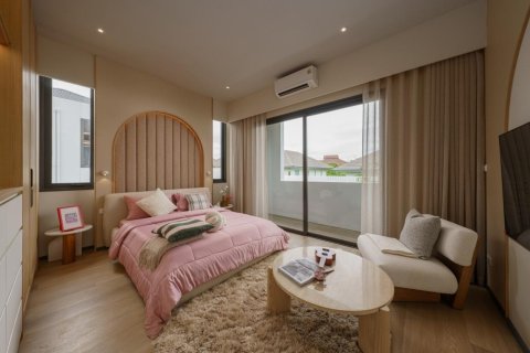 Villa in Pattaya, Thailand 4 bedrooms № 123297 - photo 5