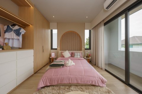 Villa in Pattaya, Thailand 4 bedrooms № 123297 - photo 9