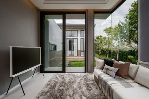 Chalet de 4 dormitorios en Pattaya, Tailandia № 123296 - foto 8