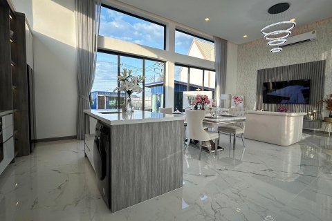 Вилла в Паттайе, Таиланд с 3 спальнями  № 123293 - фото 19