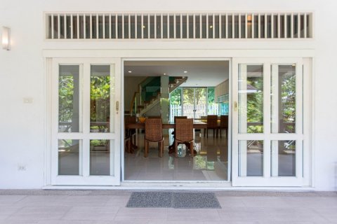 Кондоминиум с 3 спальнями в Хуа Хине, Таиланд № 125153 - фото 5