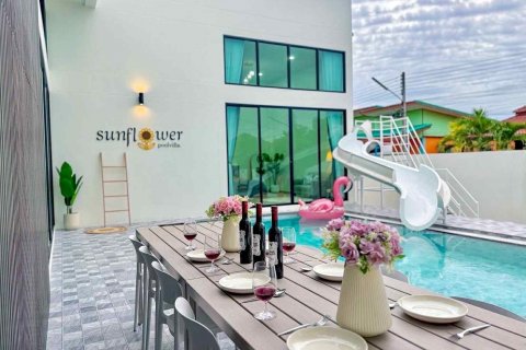 Вилла в Паттайе, Таиланд с 4 спальнями  № 141293 - фото 1