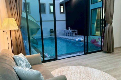 Вилла в Паттайе, Таиланд с 4 спальнями  № 141293 - фото 10