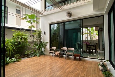 House in Phasi Charoen, Bangkok, Thailand 5 bedrooms № 141296 - photo 2