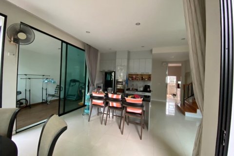 House in Phasi Charoen, Bangkok, Thailand 5 bedrooms № 141296 - photo 6