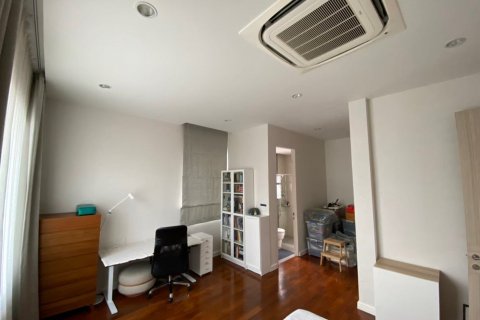 House in Phasi Charoen, Bangkok, Thailand 5 bedrooms № 141296 - photo 11
